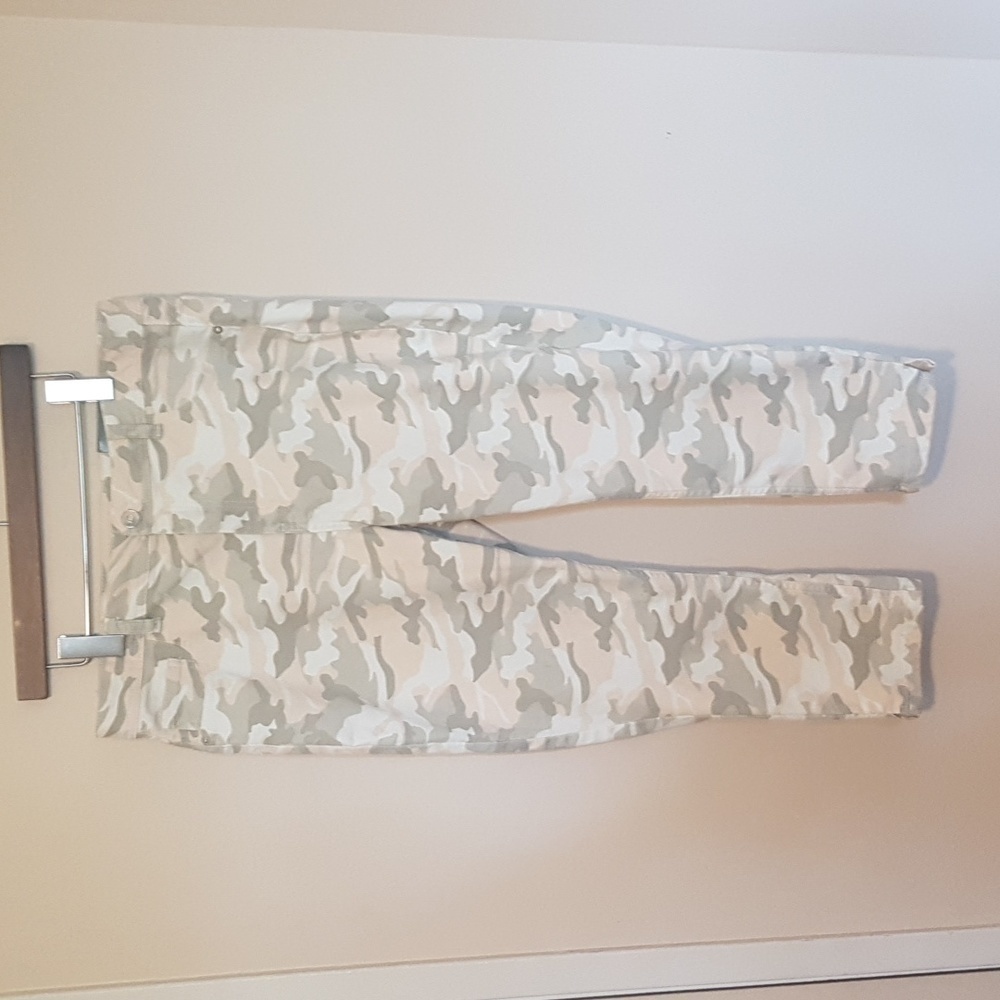 NWT George light pink  and grey camo print Crop pants 12